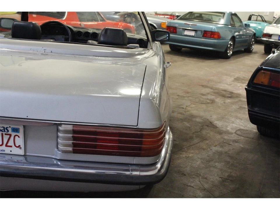1985 Mercedes-Benz R107 SL-Class - Image 8 of 24