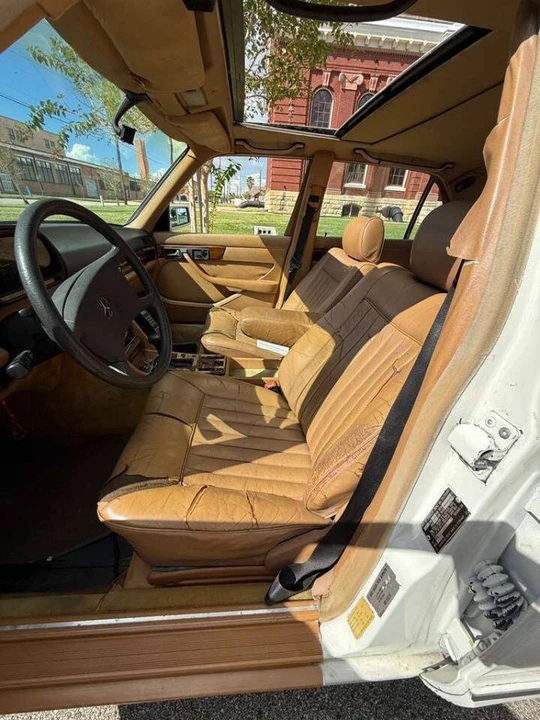 1985 Mercedes-Benz W124 E-Class - Image 10 of 13