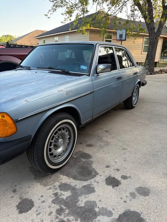 1985 Mercedes-Benz 190E - Image 2 of 8