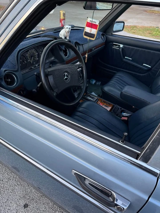 1985 Mercedes-Benz 190E - Image 6 of 18
