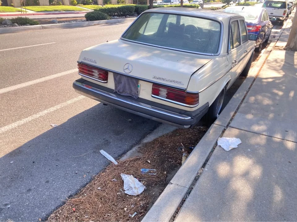 1985 Mercedes-Benz 190E - Image 2 of 8
