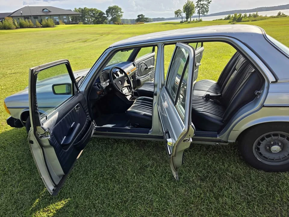 1985 Mercedes-Benz 190E - Image 8 of 17