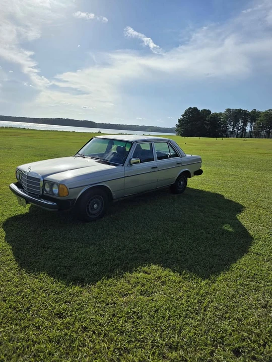 1985 Mercedes-Benz 190E - Image 3 of 17