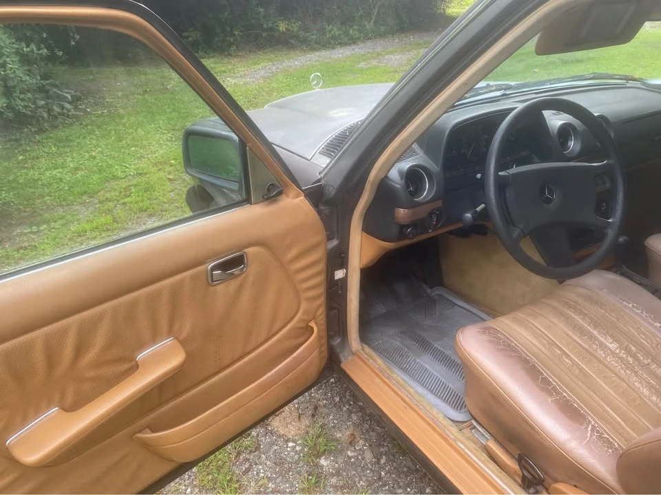 1985 Mercedes-Benz 190E - Image 5 of 10