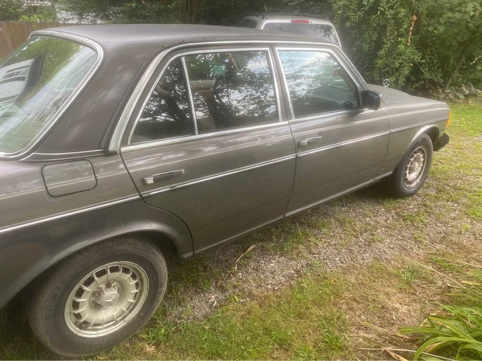 1985 Mercedes-Benz 190E - Image 3 of 10