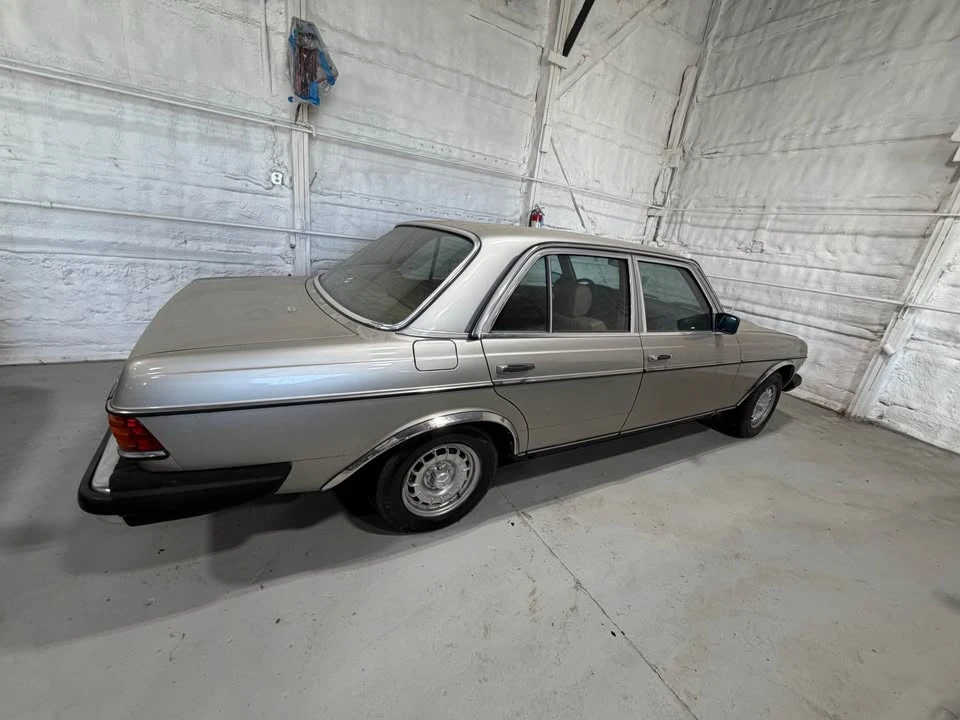 1985 Mercedes-Benz 190E - Image 6 of 14