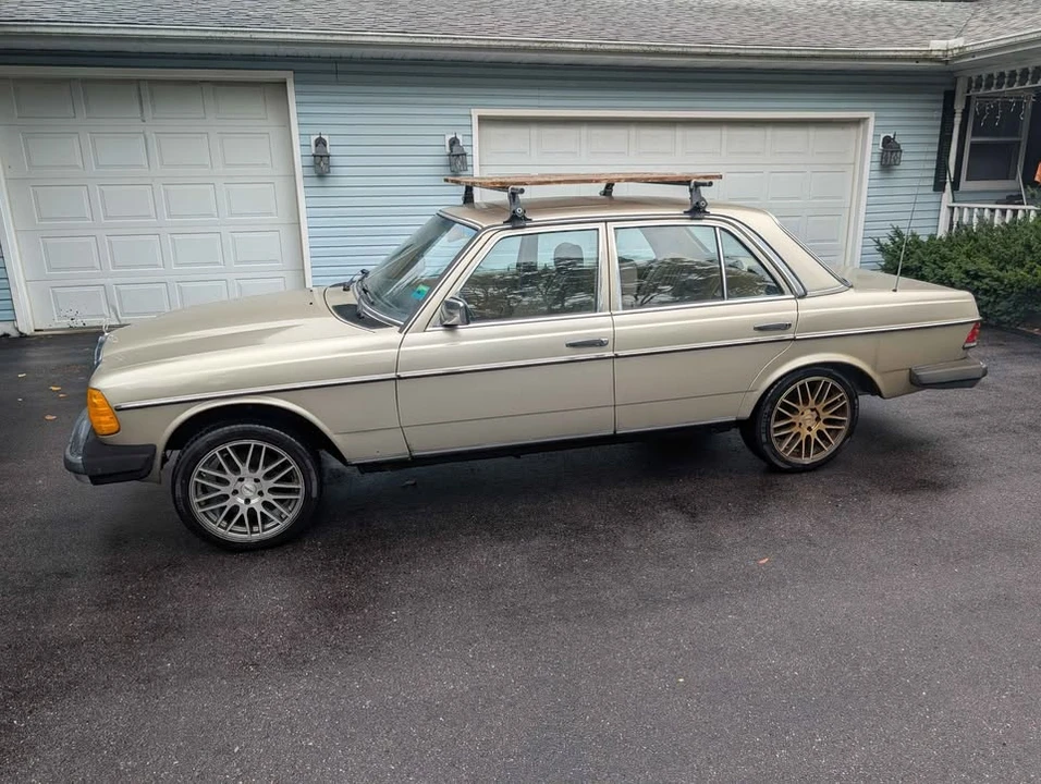 1985 Mercedes-Benz 190E - Image 2 of 10