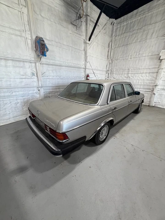 1985 Mercedes-Benz 190E - Image 5 of 14