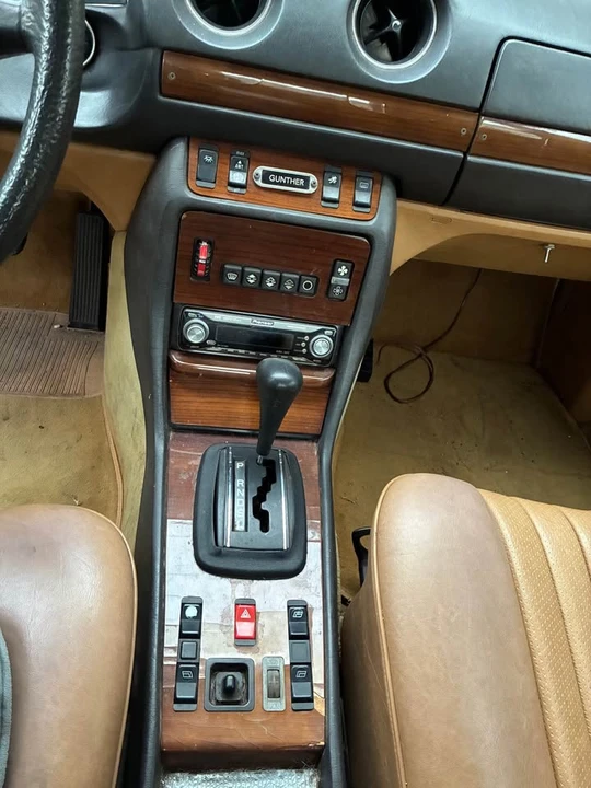 1985 Mercedes-Benz 190E - Image 8 of 10