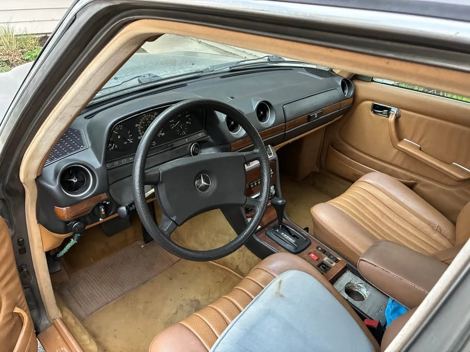 1985 Mercedes-Benz 190E - Image 6 of 10