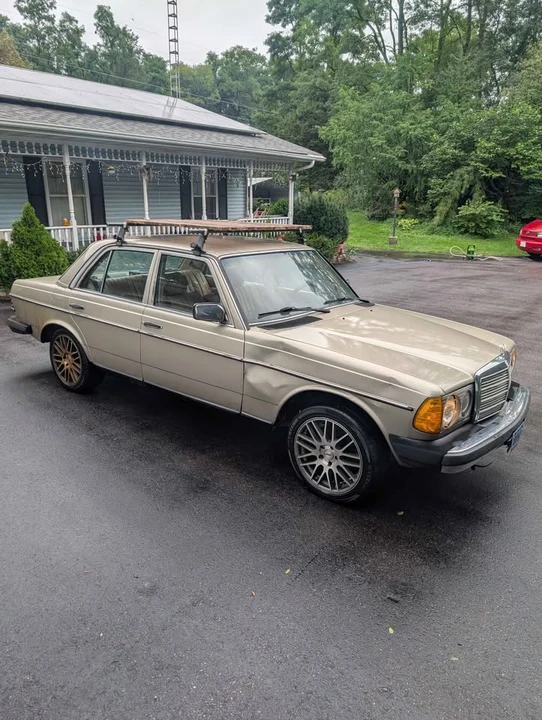 1985 Mercedes-Benz 190E - Image 3 of 10
