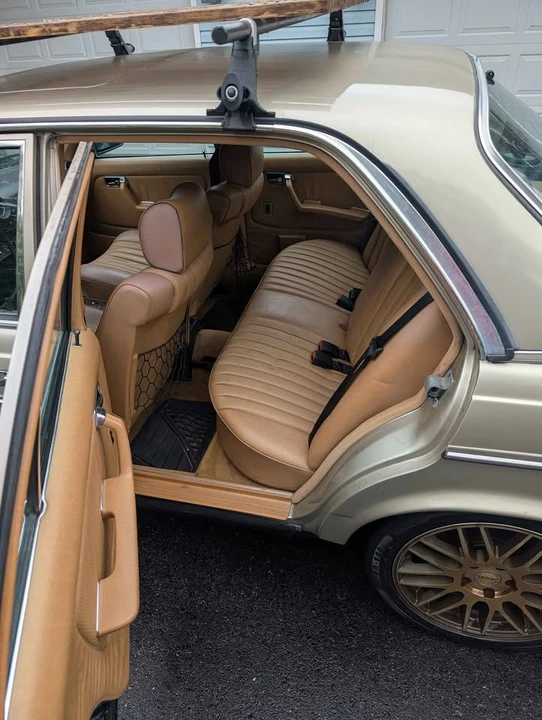 1985 Mercedes-Benz 190E - Image 7 of 10