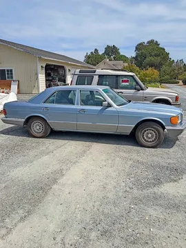 1985 Mercedes-Benz 300 SD Sedan 4D