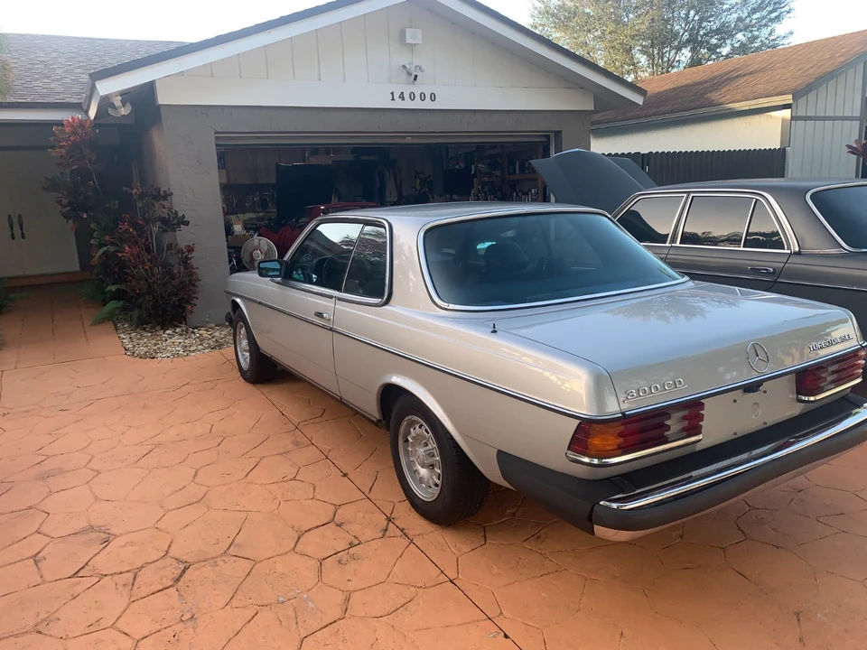 1985 Mercedes-Benz W123 Coupe (C123) - Image 5 of 20