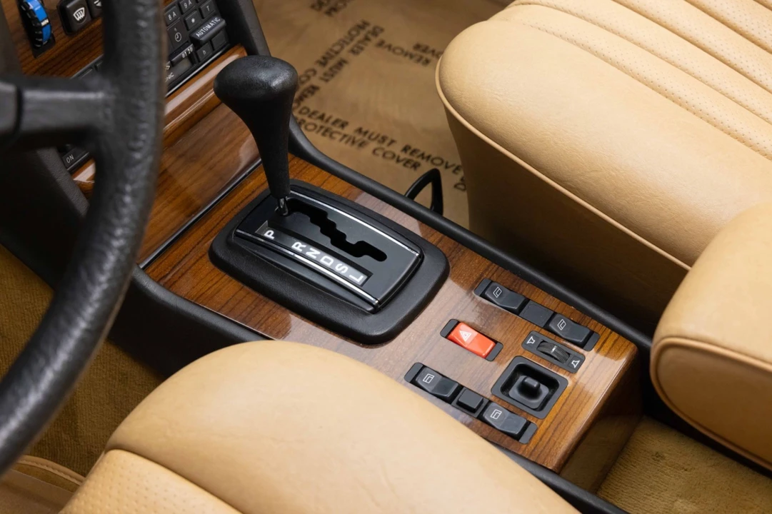 1985 Mercedes-Benz W123 Sedan - Image 16 of 31