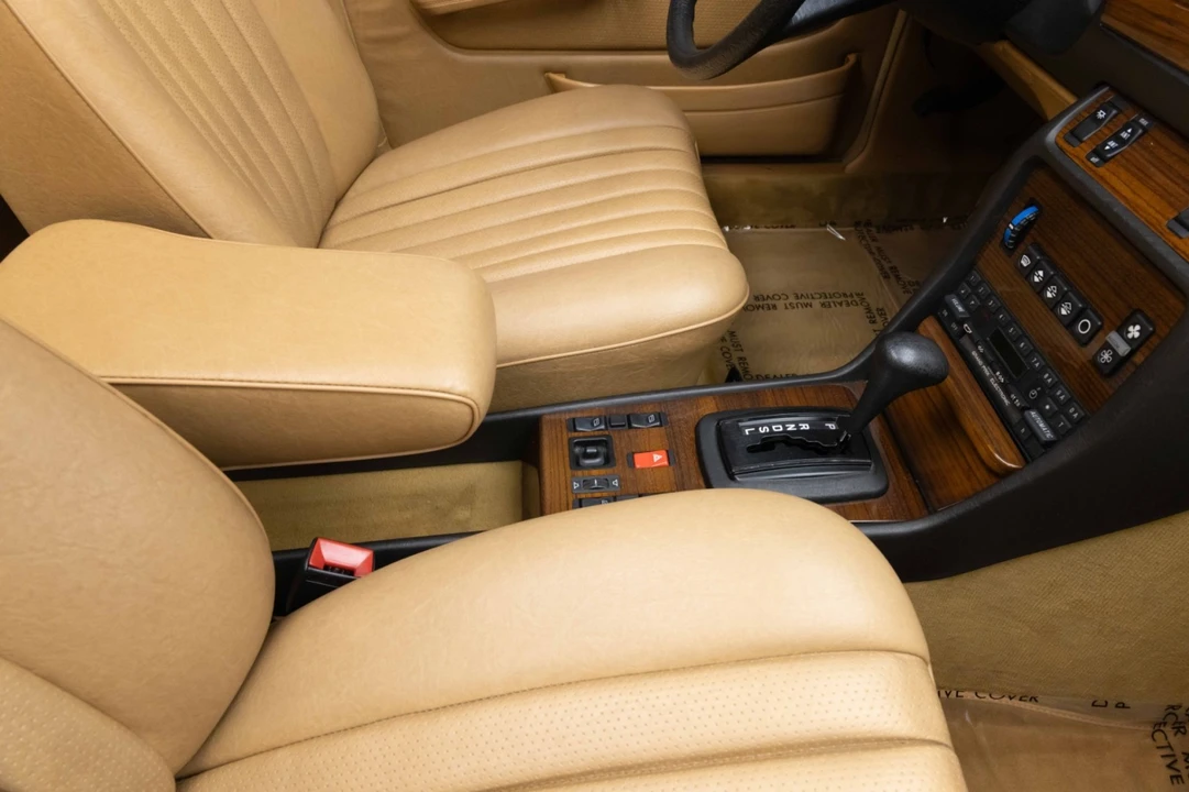 1985 Mercedes-Benz W123 Sedan - Image 24 of 31