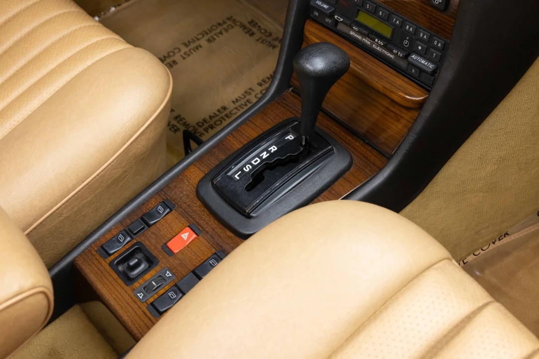 1985 Mercedes-Benz W123 Sedan - Image 22 of 31