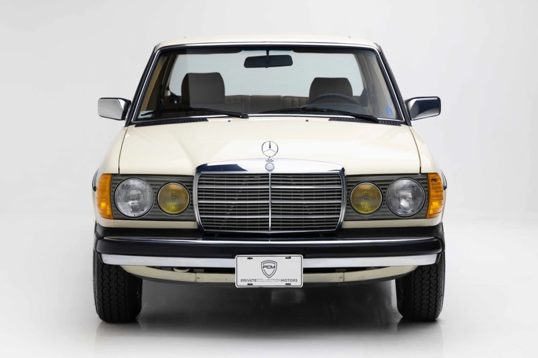 1985 Mercedes-Benz W123 Sedan - Image 5 of 31