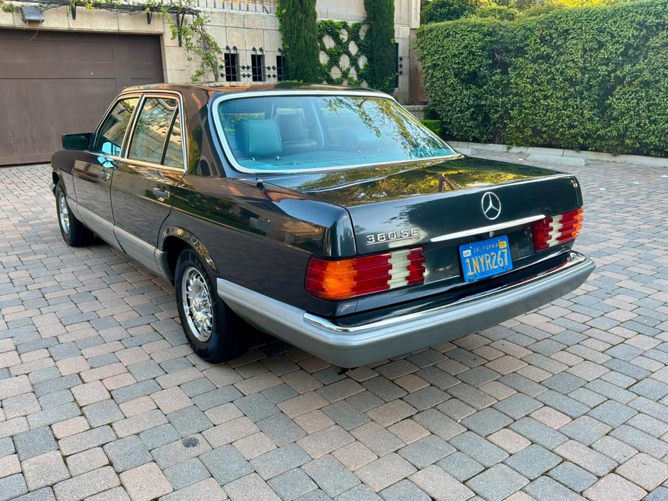 1985 Mercedes-Benz W126 S-Class Sedan - Image 3 of 21