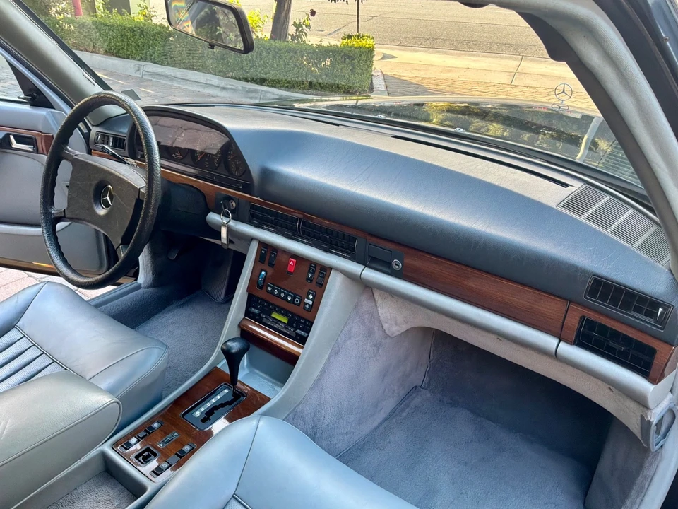 1985 Mercedes-Benz W126 S-Class Sedan - Image 17 of 21