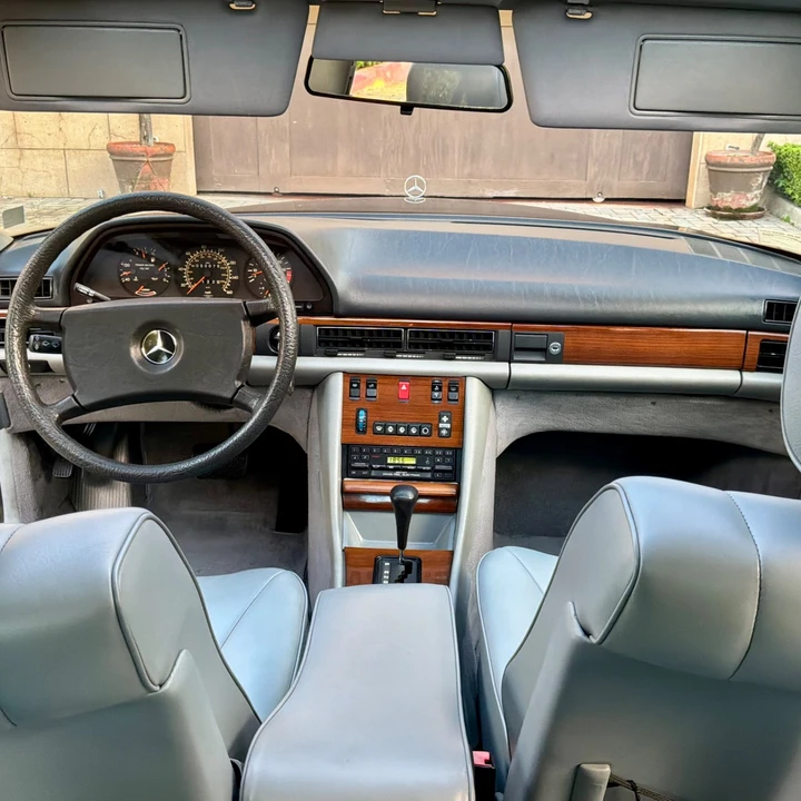 1985 Mercedes-Benz W126 S-Class Sedan - Image 20 of 21