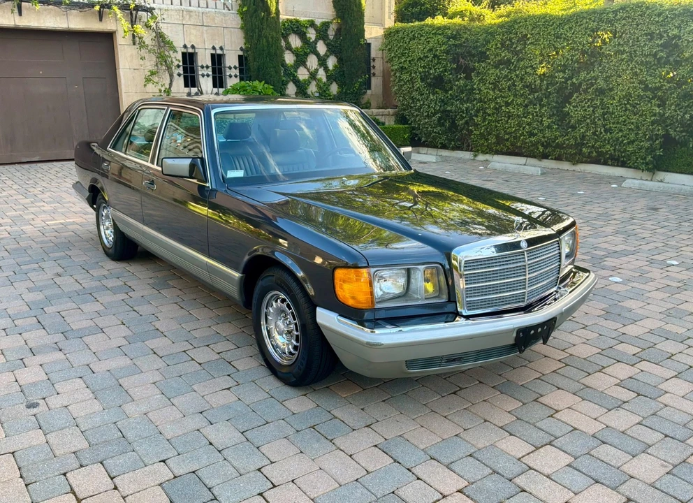 1985 Mercedes-Benz W126 S-Class Sedan - Image 2 of 21