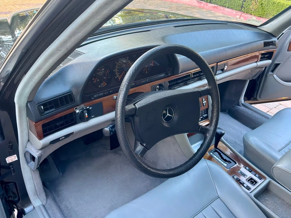 1985 Mercedes-Benz W126 S-Class Sedan - Image 15 of 21