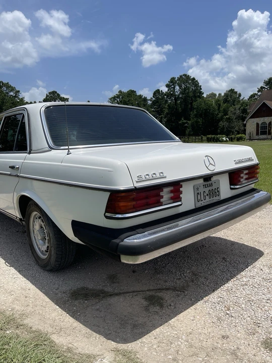 1985 Mercedes-Benz W124 E-Class - Image 3 of 20
