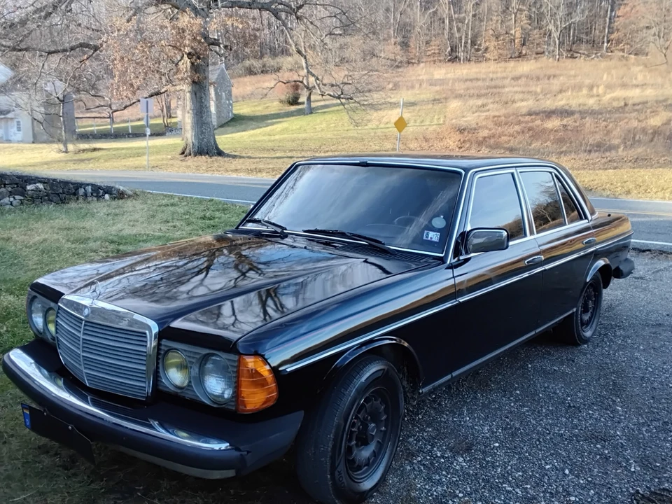 1985 Mercedes-Benz W124 E-Class - Image 3 of 18