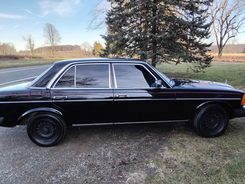 1985 Mercedes-Benz W124 E-Class - Image 5 of 18