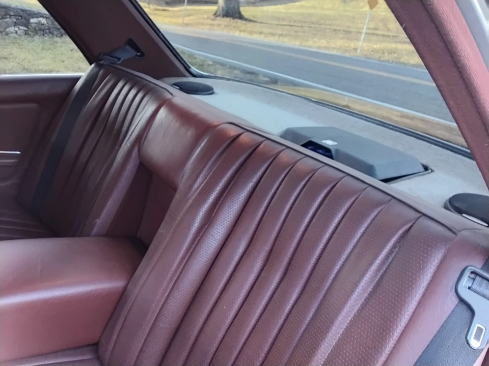 1985 Mercedes-Benz W124 E-Class - Image 11 of 18
