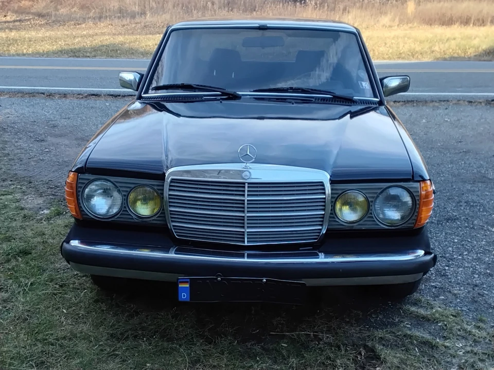 1985 Mercedes-Benz W124 E-Class - Image 8 of 18