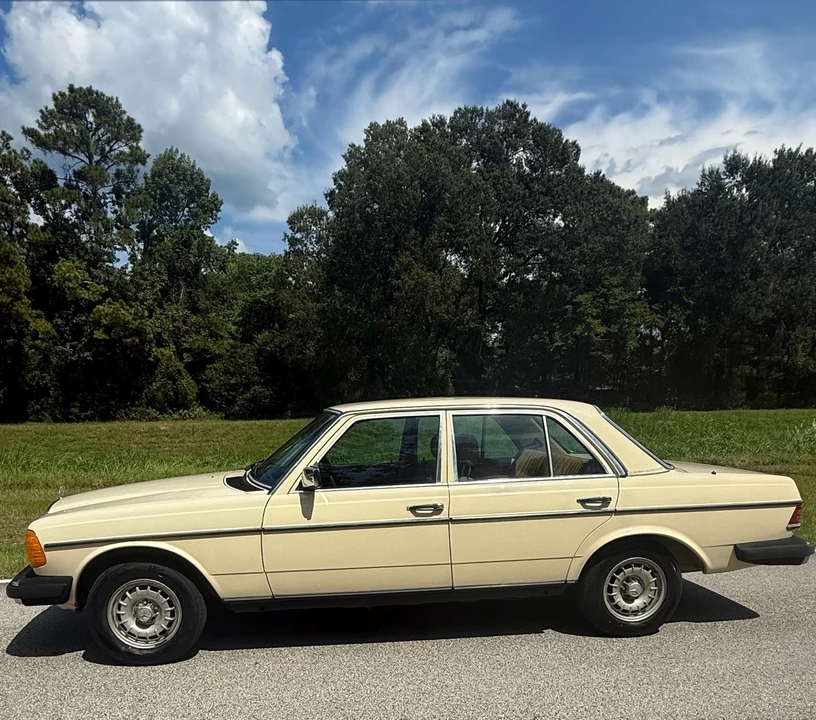 1985 Mercedes-Benz W124 E-Class - Image 2 of 21