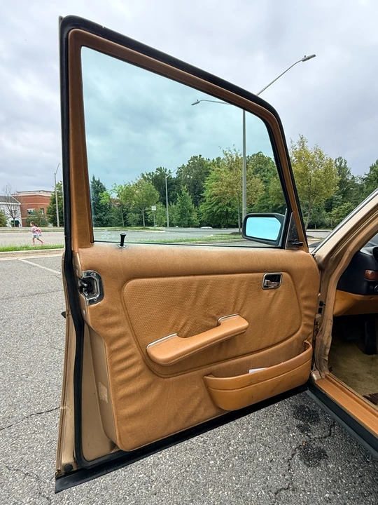 1985 Mercedes-Benz W124 E-Class - Image 18 of 31
