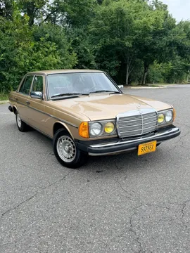 1985 Mercedes-Benz 300D
