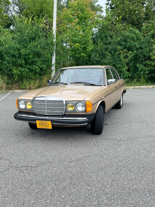 1985 Mercedes-Benz W124 E-Class - Image 7 of 31