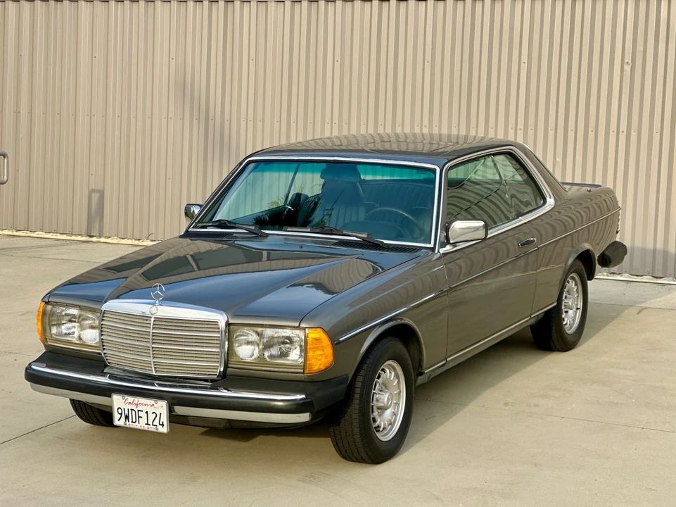 1985 Mercedes-Benz R107 SL-Class - Image 3 of 21