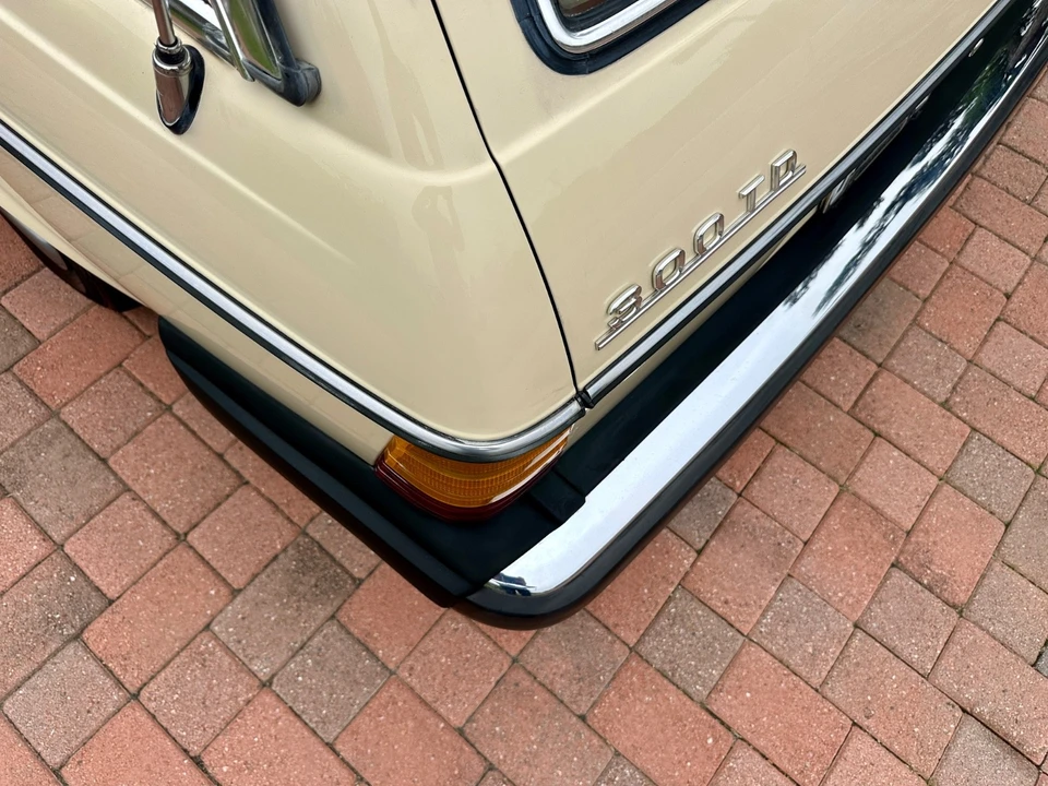 1985 Mercedes-Benz R107 SL-Class - Image 21 of 21