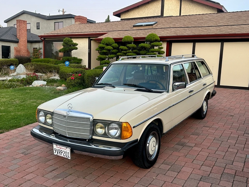 1985 Mercedes-Benz R107 SL-Class - Image 4 of 21