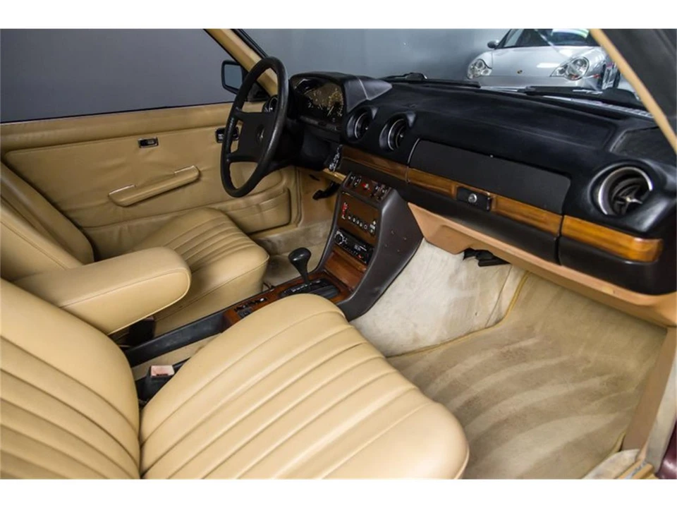 1985 Mercedes-Benz 190E - Image 30 of 31