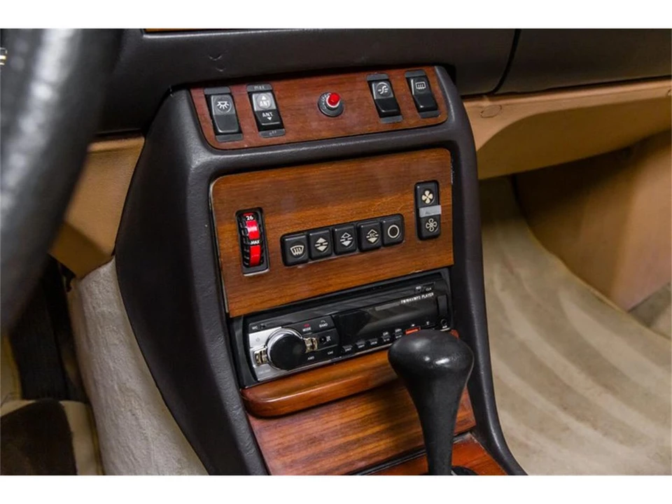 1985 Mercedes-Benz 190E - Image 26 of 31