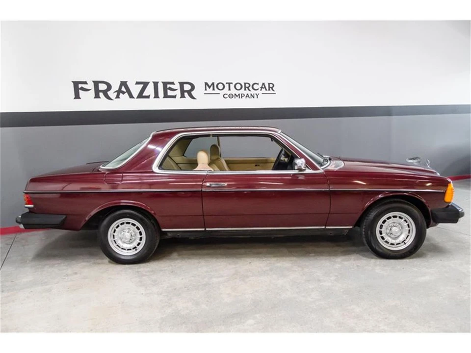 1985 Mercedes-Benz 190E - Image 11 of 31