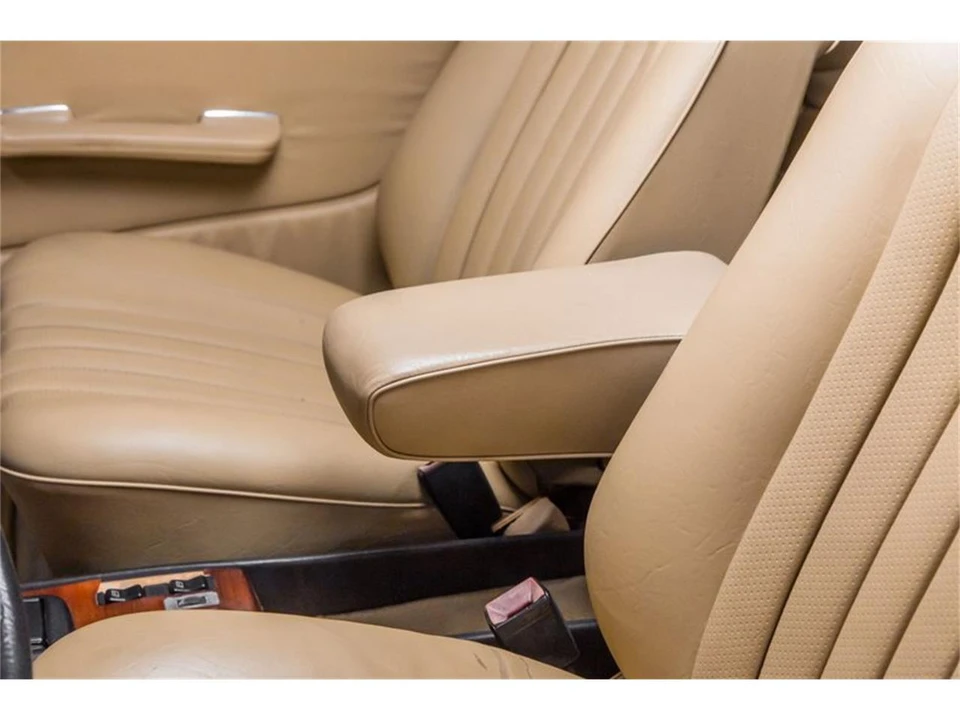 1985 Mercedes-Benz 190E - Image 19 of 31