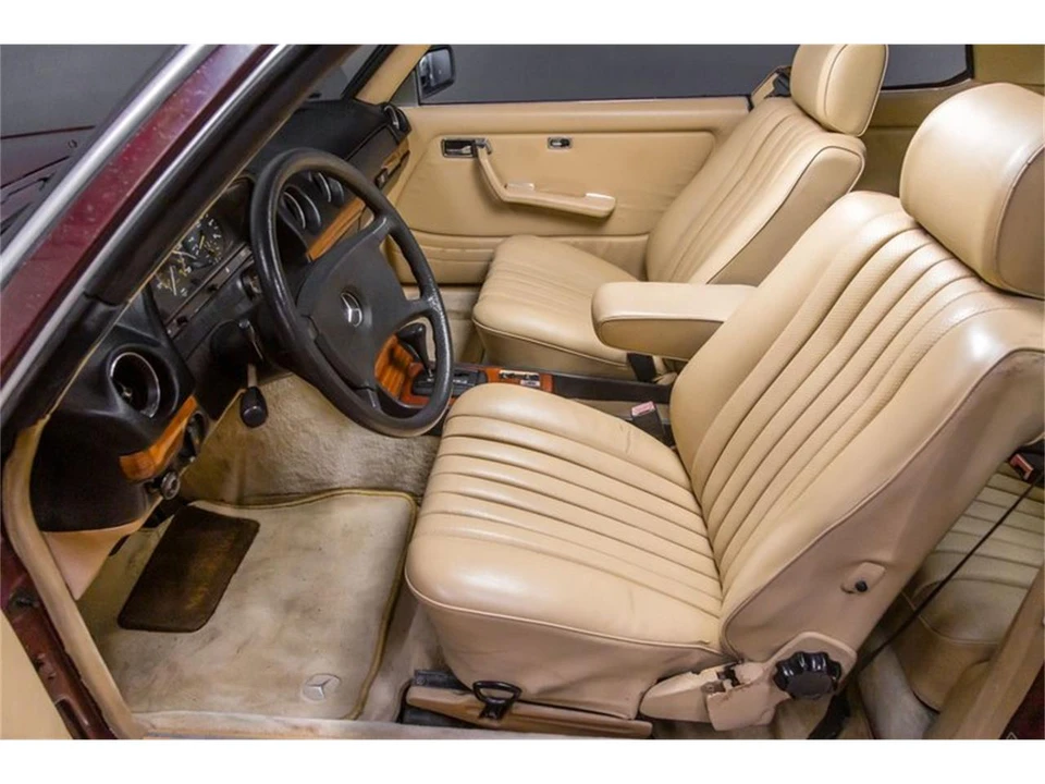 1985 Mercedes-Benz 190E - Image 16 of 31