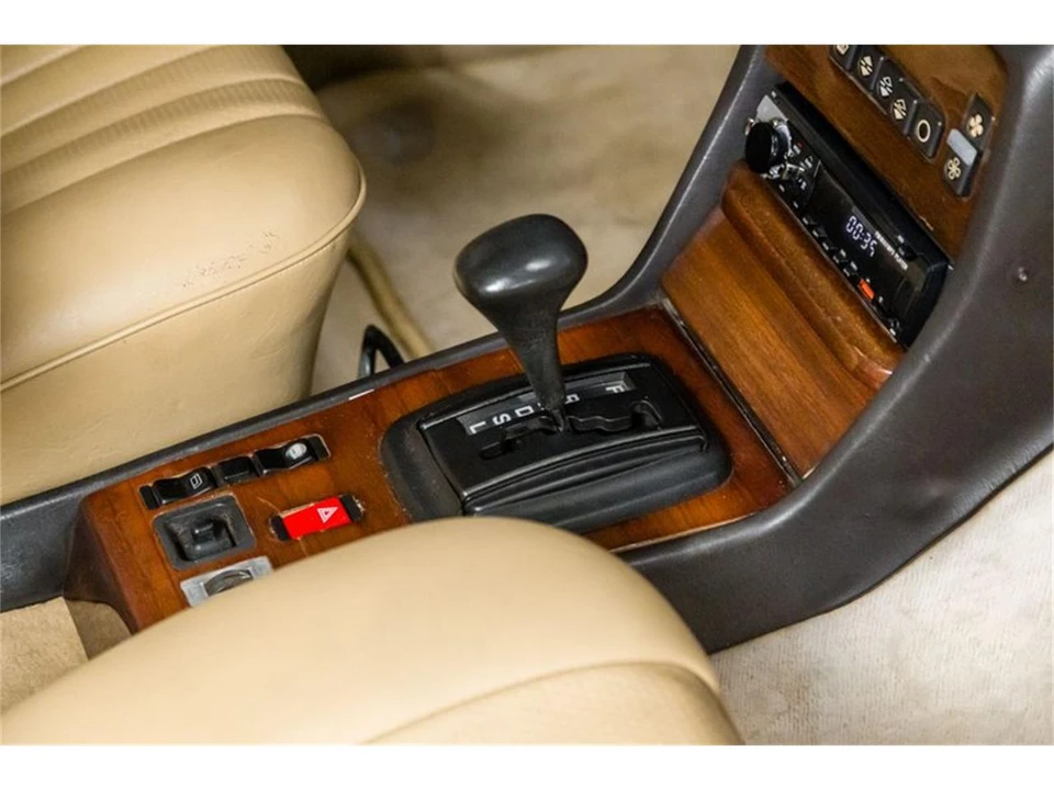 1985 Mercedes-Benz 190E - Image 28 of 31