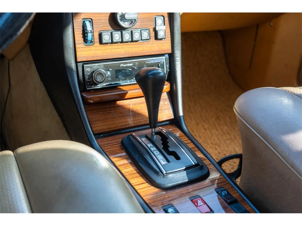 1985 Mercedes-Benz W124 E-Class - Image 17 of 25