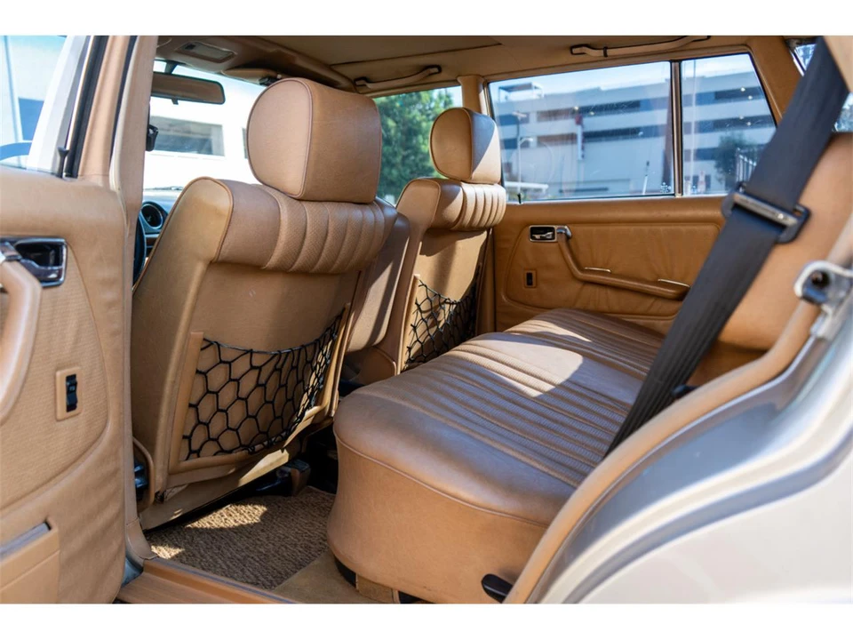 1985 Mercedes-Benz W124 E-Class - Image 12 of 25
