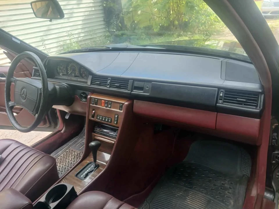 1985 Mercedes-Benz W124 E-Class - Image 9 of 20
