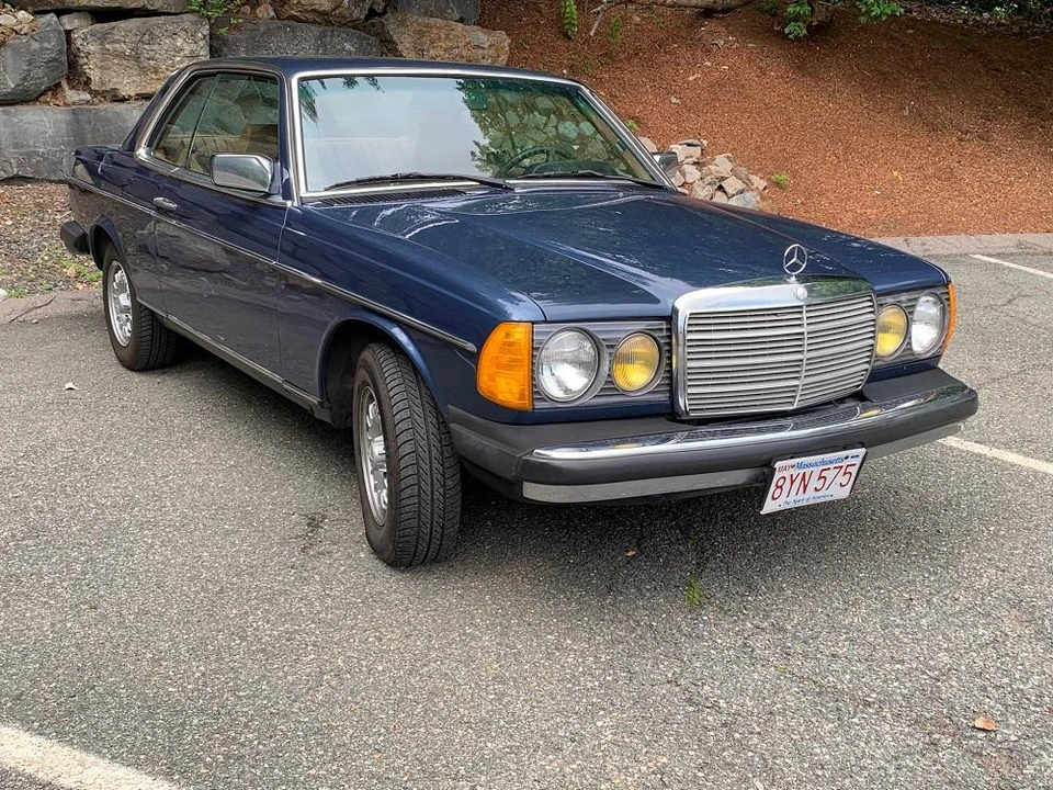 1985 Mercedes-Benz W123 Coupe (C123) - Image 17 of 31