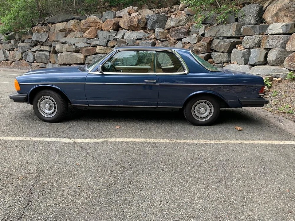 1985 Mercedes-Benz W123 Coupe (C123) - Image 13 of 31